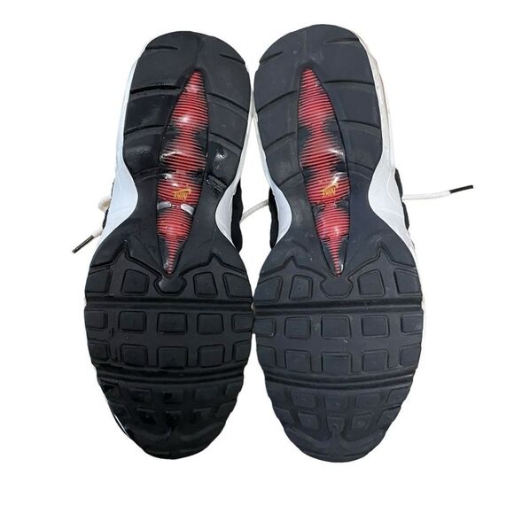 Nike Air Max 95 Essential 'Bright Crimson' Size 6.5 - Picture 5 of 5